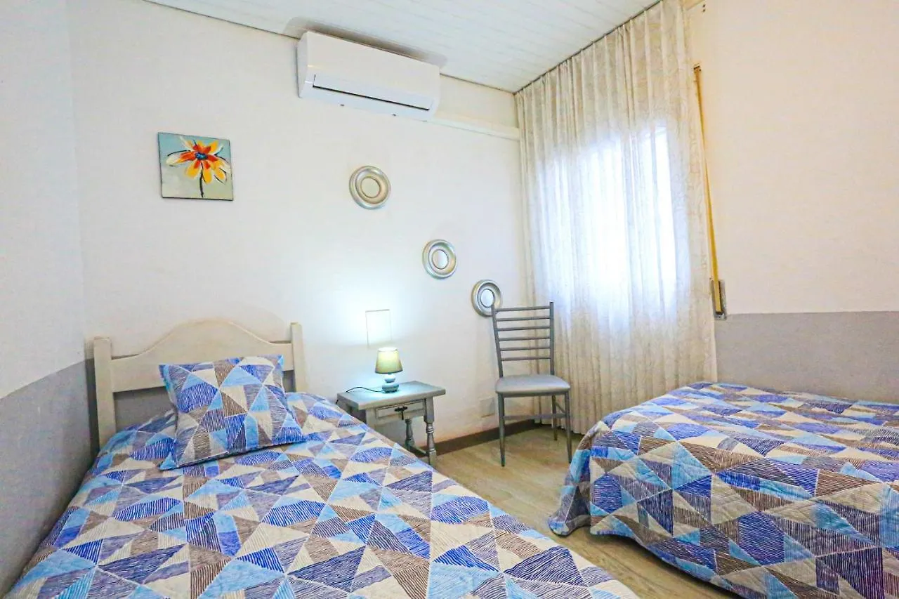 Litoral Costa Dorada - Casa Del Sol Only Families Βίλα Cambrils 0*,  Ισπανία