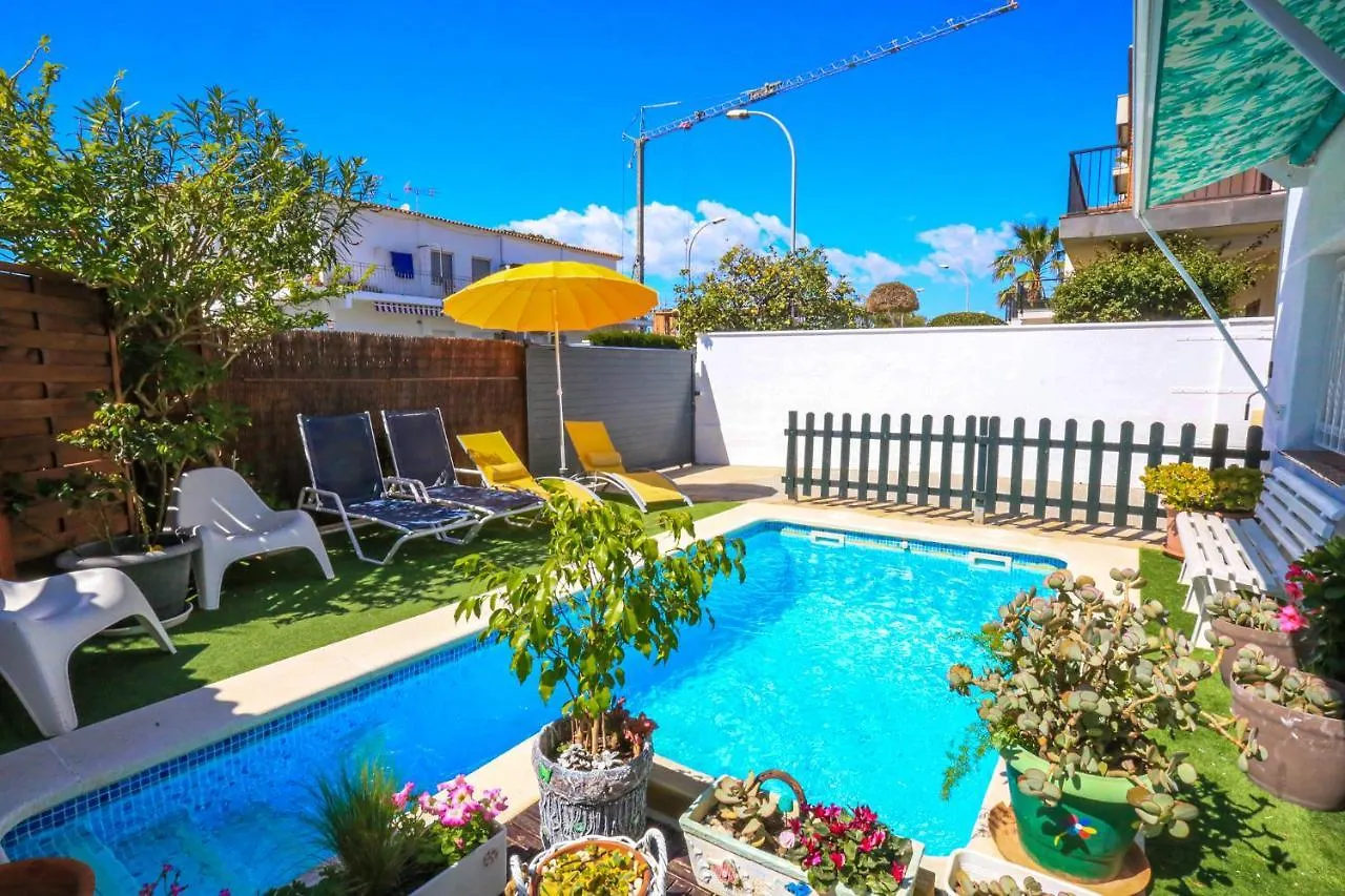 Litoral Costa Dorada - Casa Del Sol Only Families Βίλα Cambrils 0*,  Ισπανία